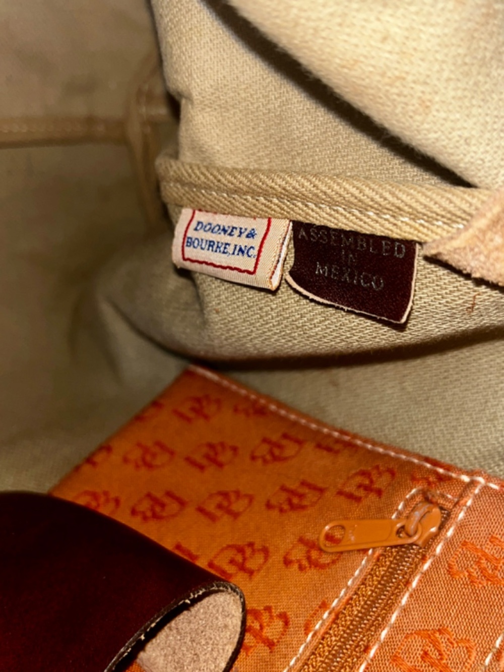 LOW START Vintage Dooney and Bourke Orange Jacquard & Leather w/ Blue Duck - Picture 4 of 6